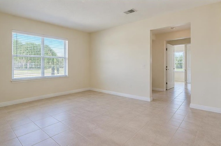 Move-In / Move-Out
